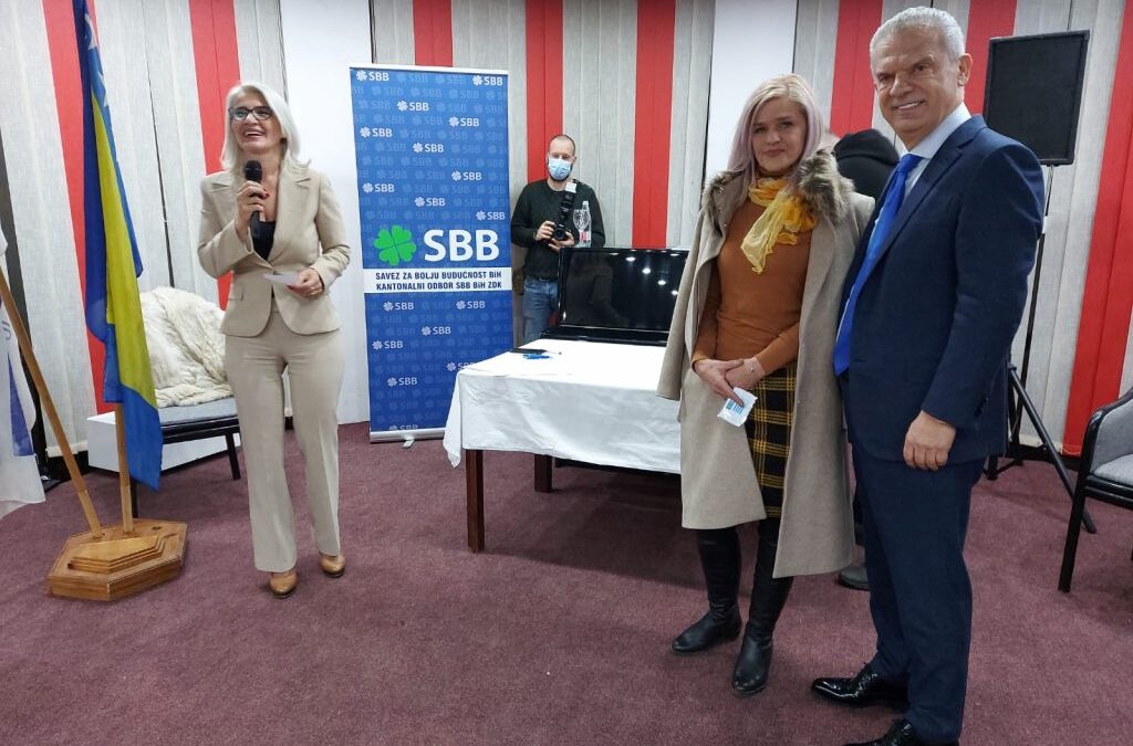 Radončić na svečanosti u Zenici uručio 68 članskih kartica novim članovima SBB-a