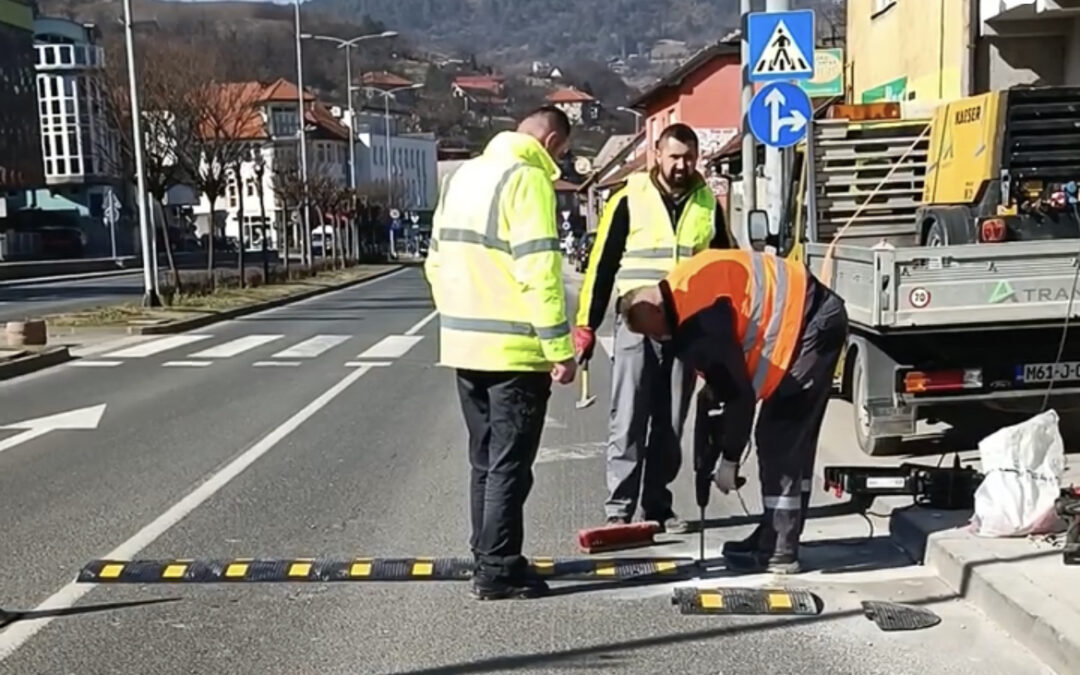 KONAČNO: Počelo postavljanje usporivača saobraćaja na zeničkom GGM-u!