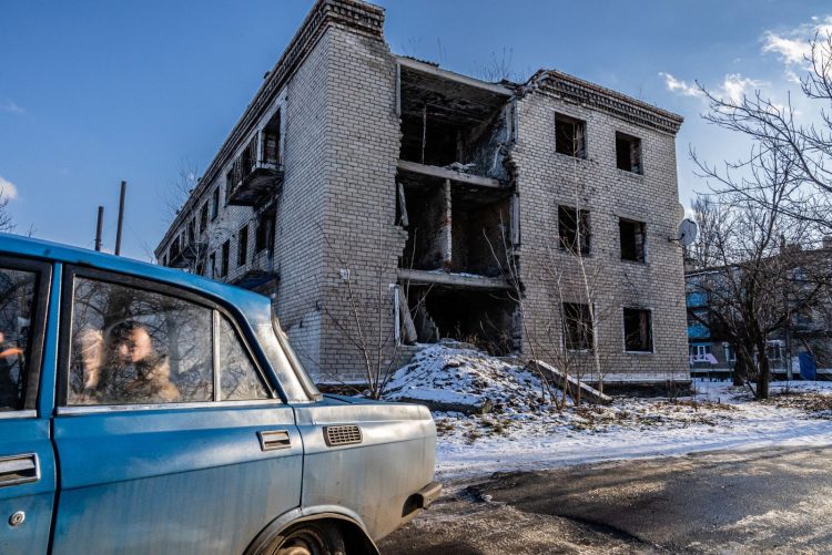 Dramatičan apel iz Mariupolja: Ljudi su počeli umirati od gladi