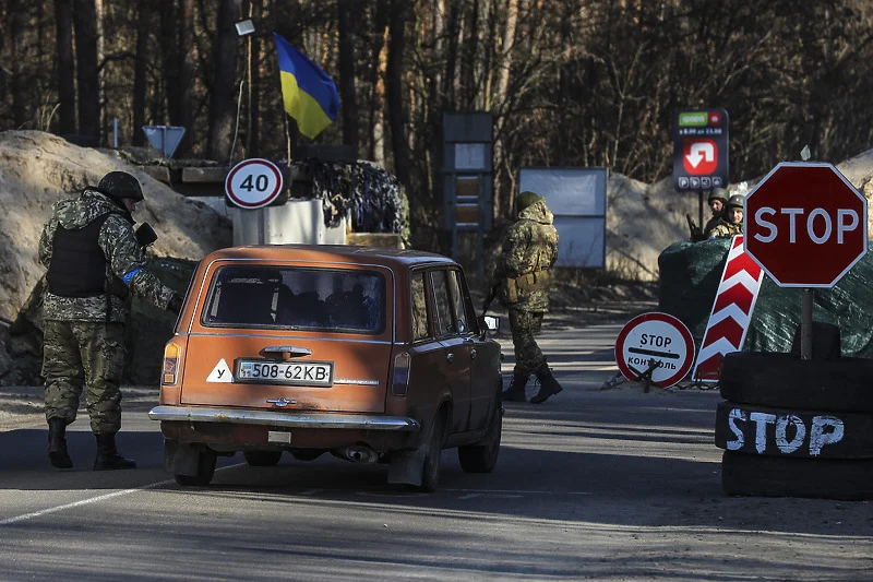 Eksplozije u Kijevu, gori stambena zgrada