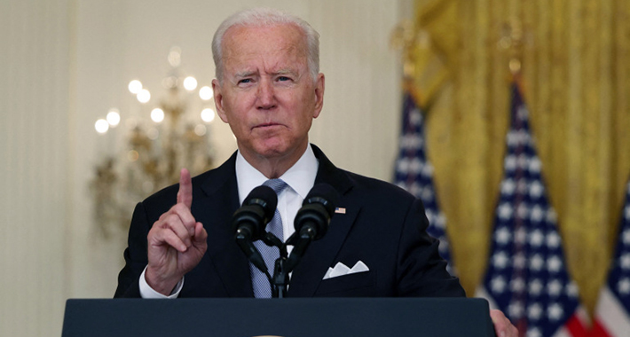 Biden prelomio: SAD zabranile uvoz nafte, gasa i uglja iz Rusije￼