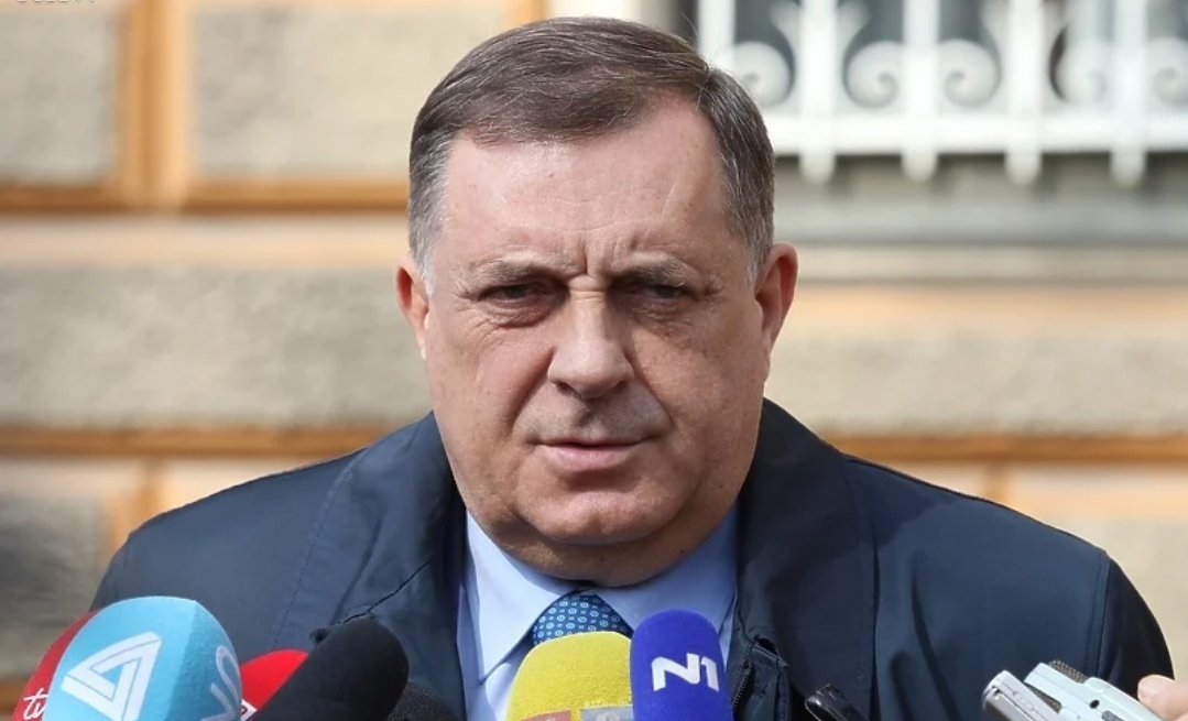 Dodik nervozan nakon sjednice ponavljao da BiH neće uvoditi sankcije Rusiji