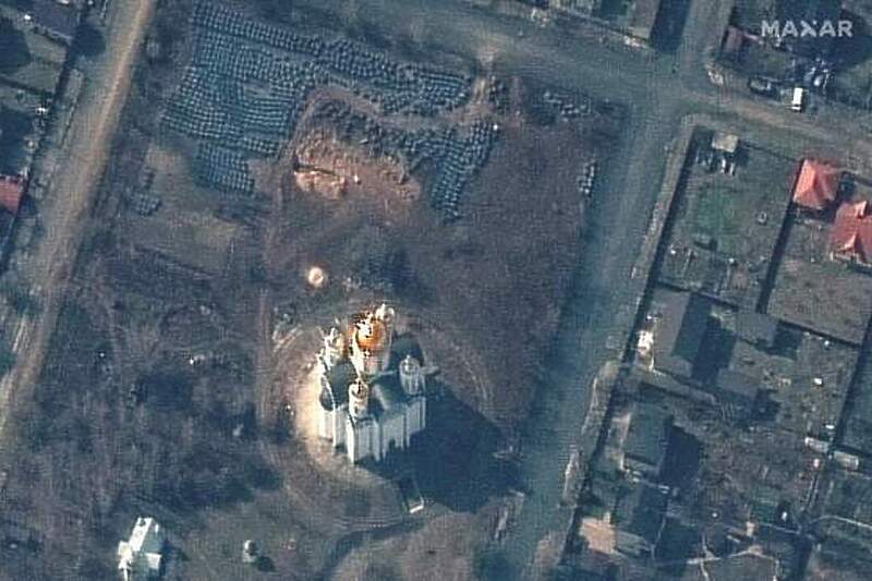 Objavljena satelitska snimka masovne grobnice u ukrajinskom gradu Buči