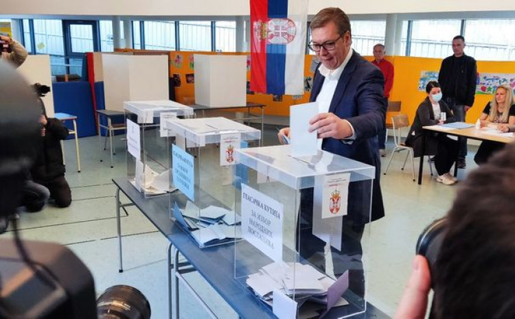 Izbori u Srbiji: Glasao Aleksandar Vučić